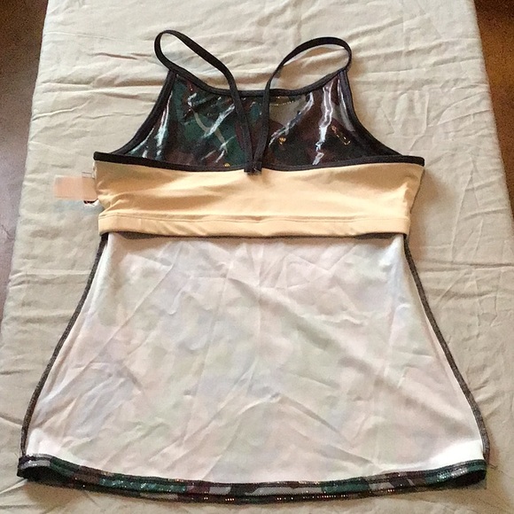 NWOT Shiny Camo Tank Top - Picture 7 of 8